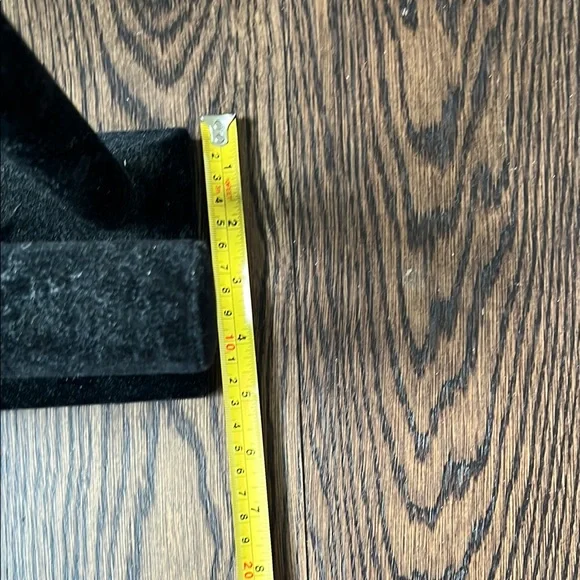 Black Velvet Jewelry Stand - Picture 5 of 5